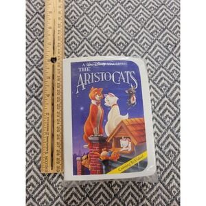 VHS. 1995 McDonald's Masterpiece Collection VHS The Aristocrats Figure